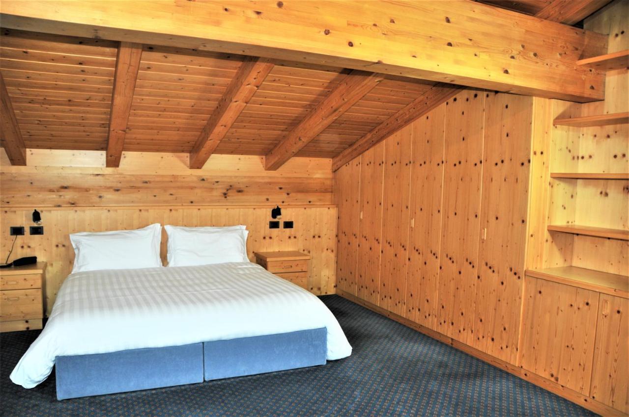 Residenza E Appartamenti Le Colonnine Pozza di Fassa Zewnętrze zdjęcie