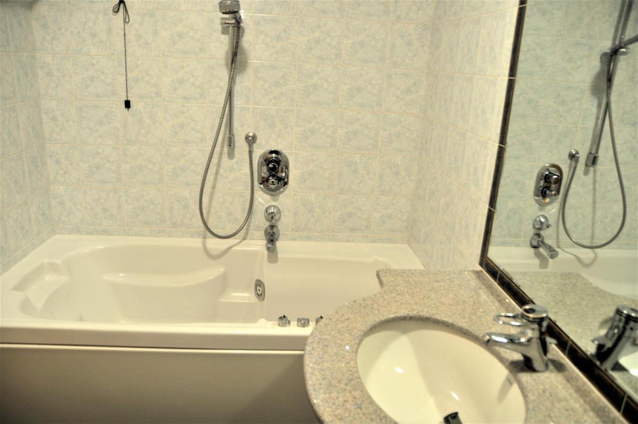 Residenza E Appartamenti Le Colonnine Pozza di Fassa Zewnętrze zdjęcie