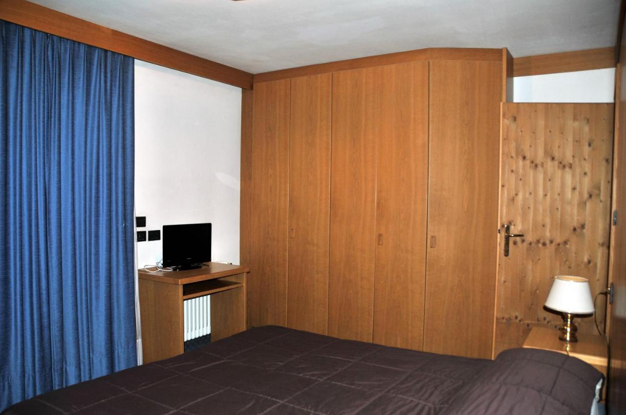 Residenza E Appartamenti Le Colonnine Pozza di Fassa Zewnętrze zdjęcie
